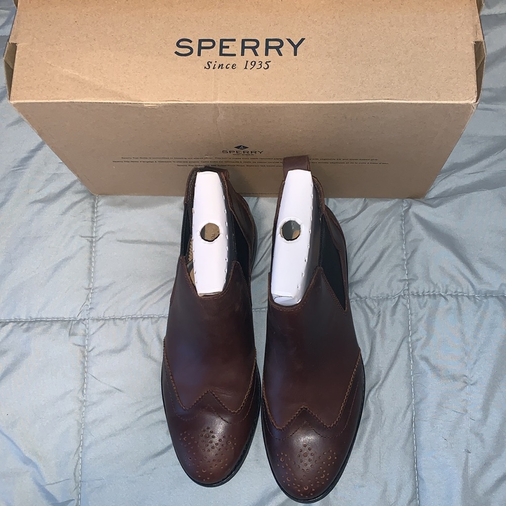 New with Box Sperry Fairpoint Chelsea Autumn Boots - Picture 2 of 3
